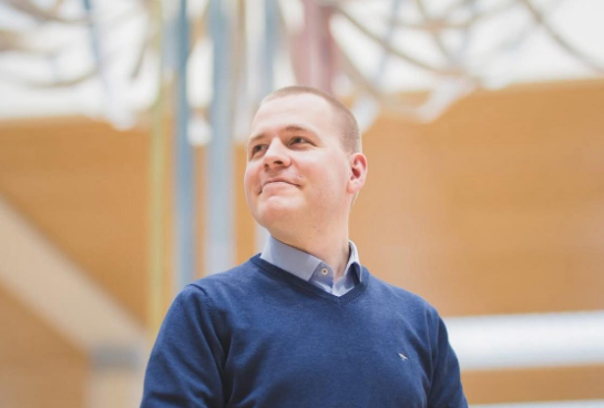 Finnish MP Eemeli Peltonen dies by apparent suicide in Helsinki Parliament on Aug. 19